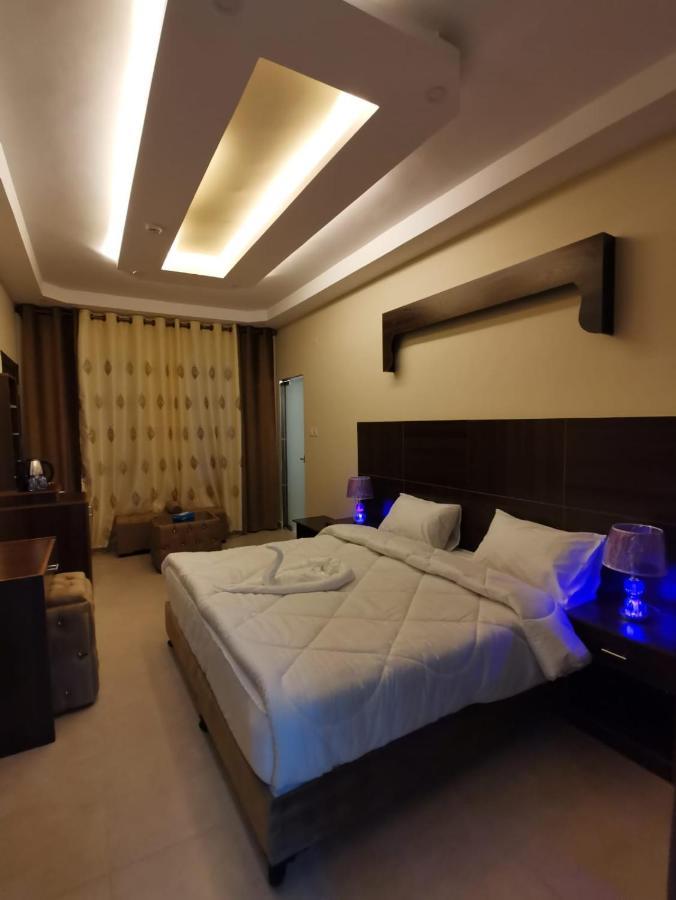 Nice View Hotel فندق الأطلالة الجميلة للعائلات فقط Aqaba Exterior photo