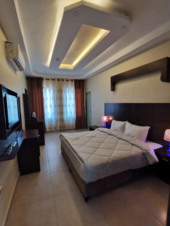 Nice View Hotel فندق الأطلالة الجميلة للعائلات فقط Aqaba Exterior photo
